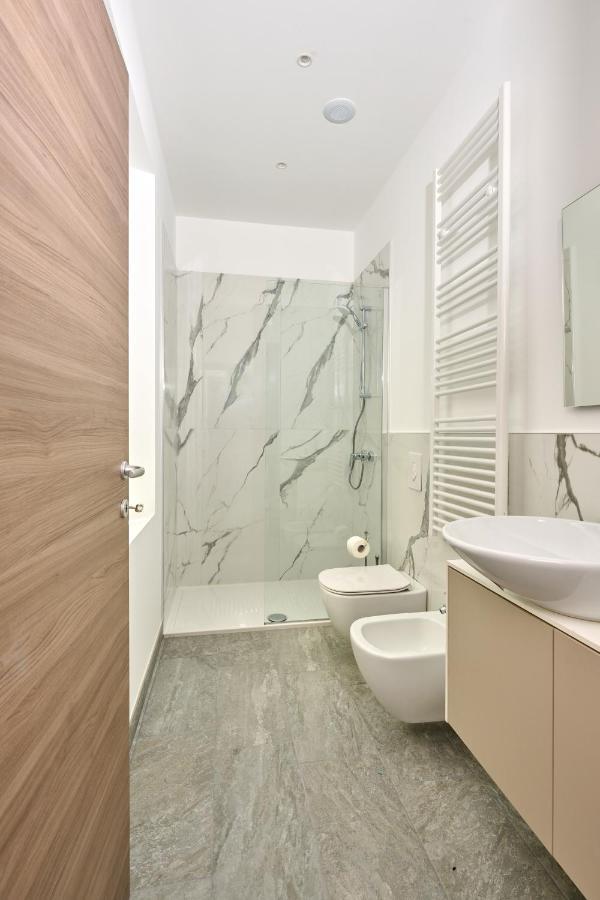 Ca Del Lasco - Modern Apartments In Classic Villa Белано Екстериор снимка