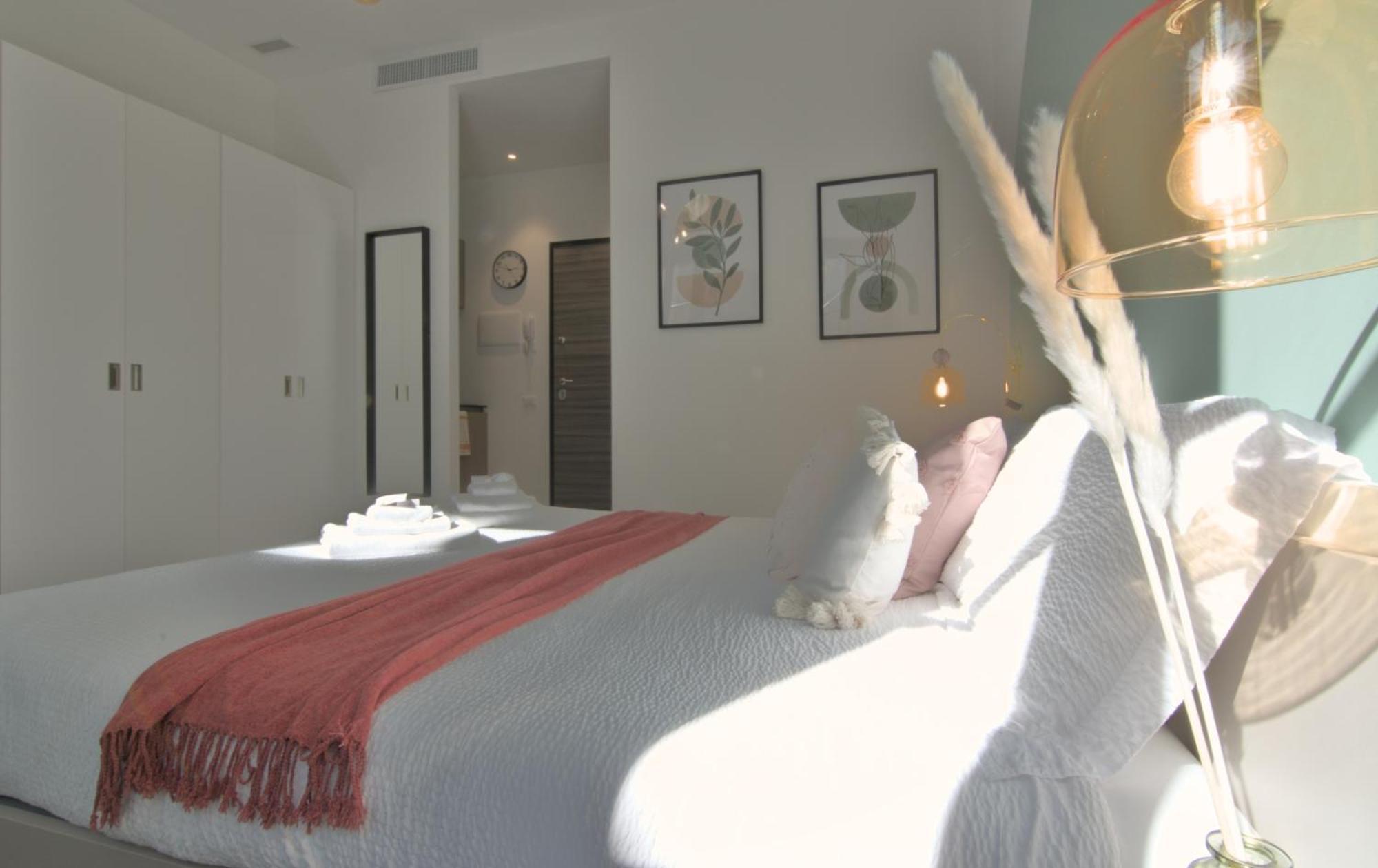 Ca Del Lasco - Modern Apartments In Classic Villa Белано Екстериор снимка